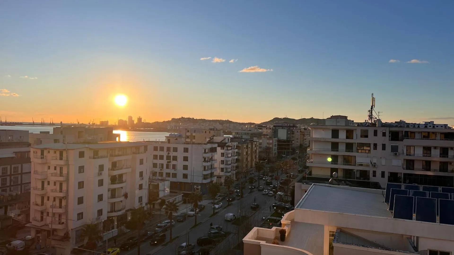 Lirin Apartment Durrës 0*,  Albania