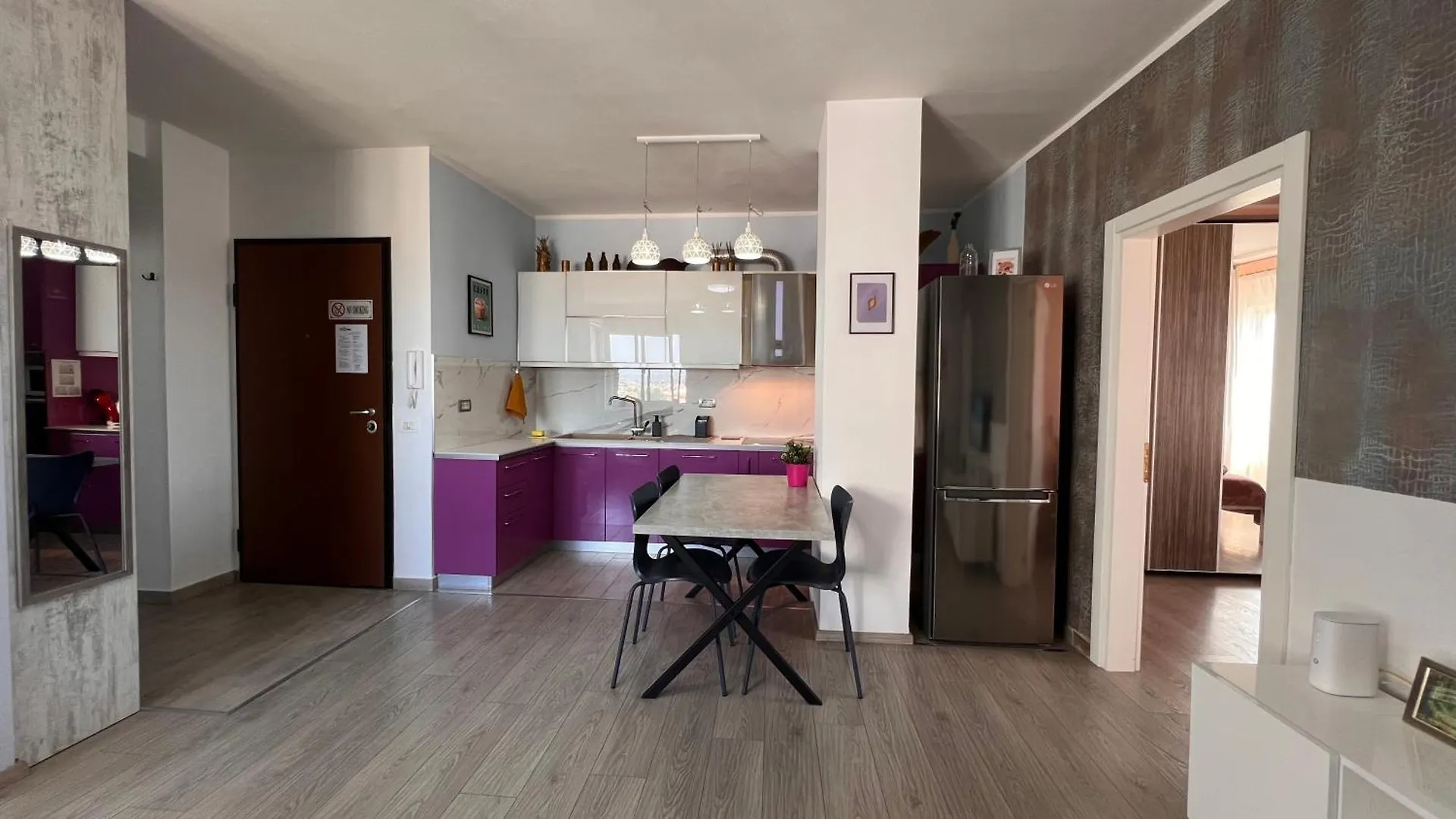 Lirin Apartment Durrës 0*,  Albania