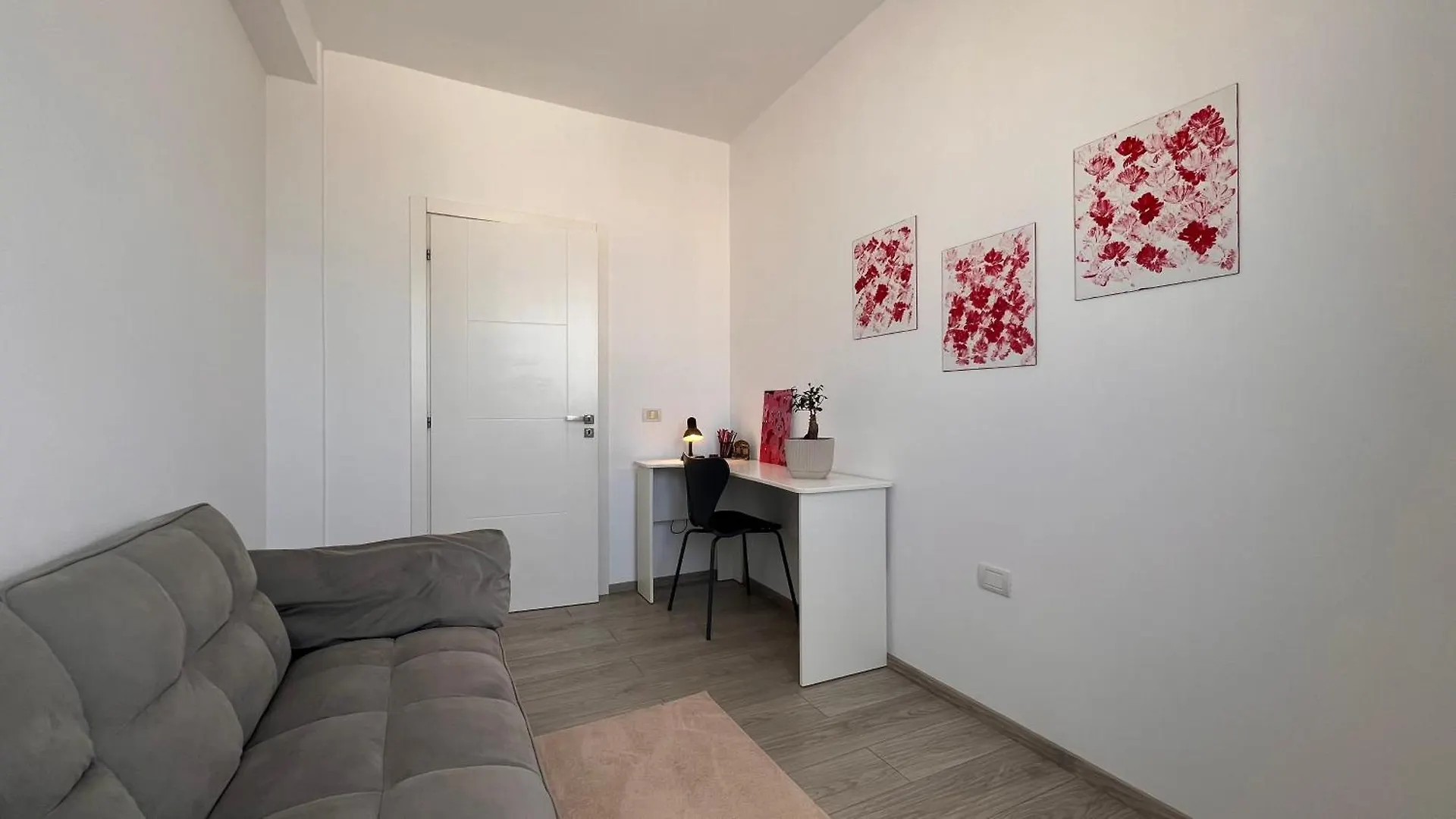 Lirin Apartment Durres Albania